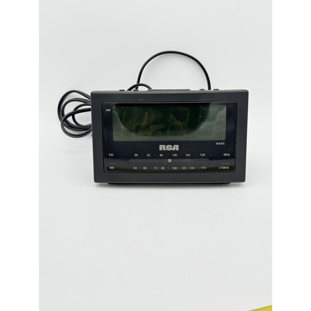 RCA Digital Large Numbers AM/FM Alarm Clock Radio Model RP3701A Black Green #’s